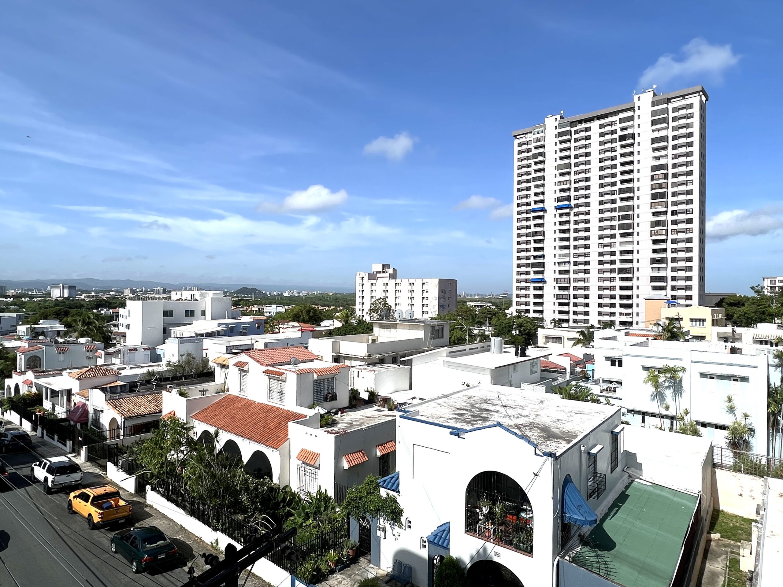 3 Bedroom Bouret Apartments, San Juan with A/C – 3er Floor