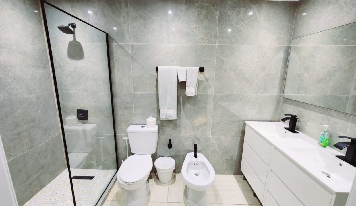 BAÑO 1